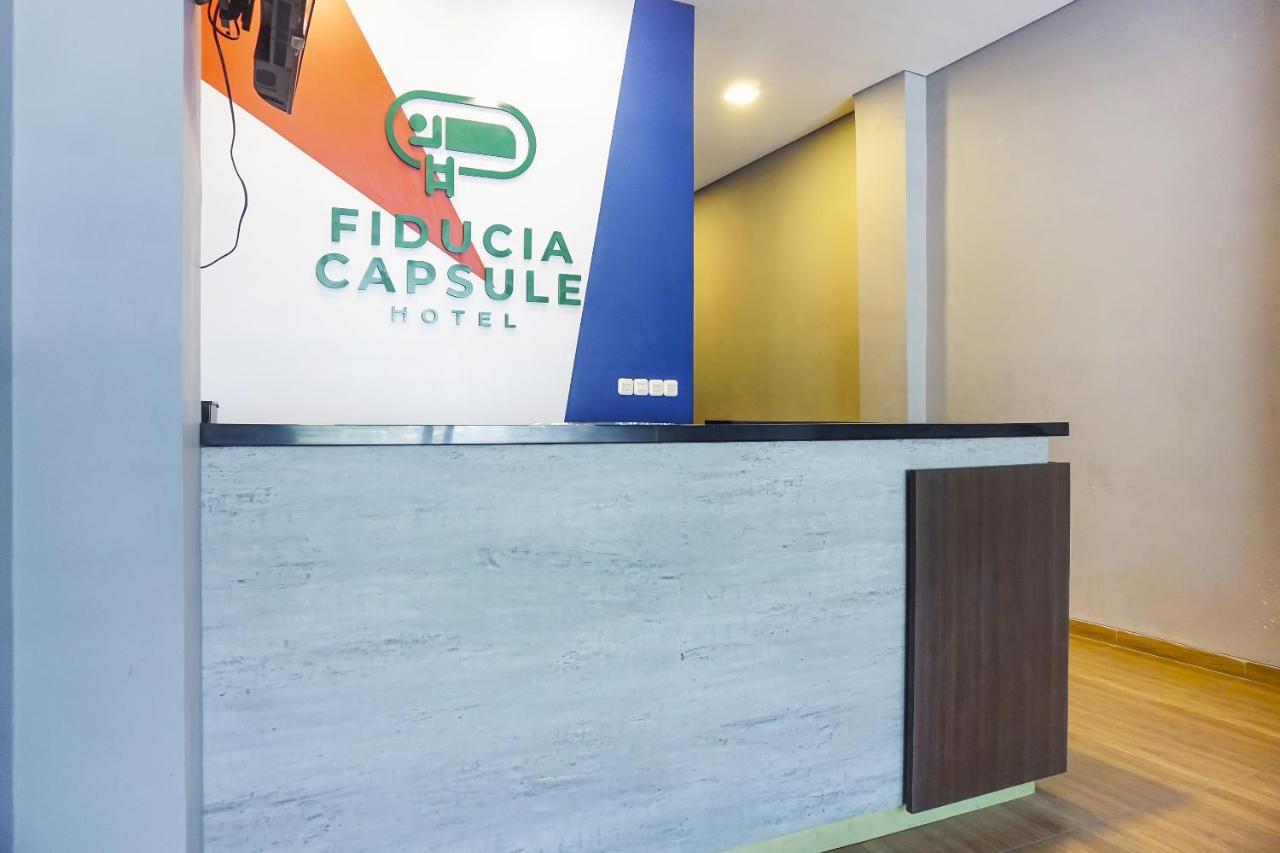 Super Oyo 91328 Fiducia Capsule Hotel Jakarta Exterior foto