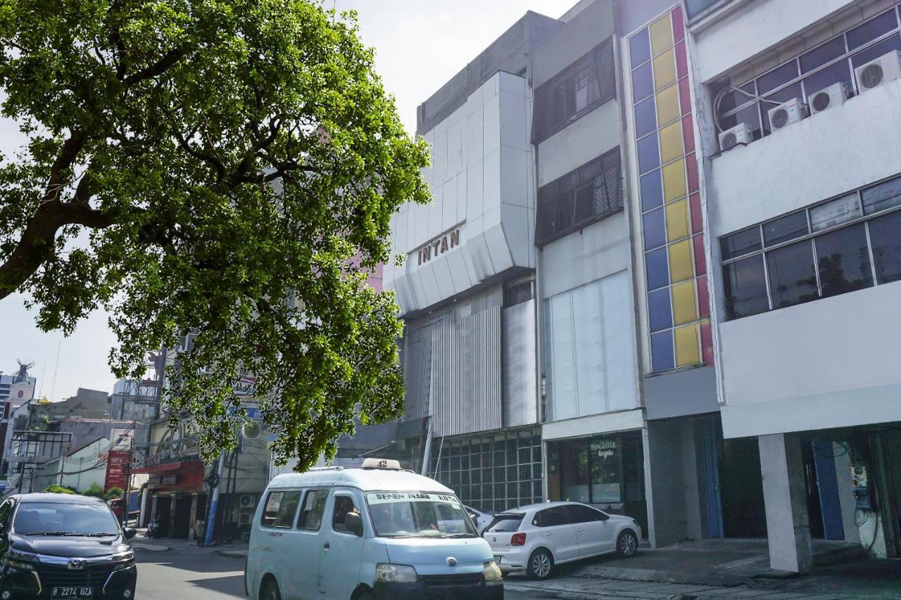 Super Oyo 91328 Fiducia Capsule Hotel Jakarta Exterior foto