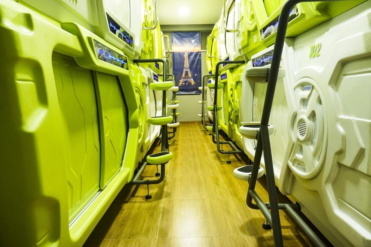 Super Oyo 91328 Fiducia Capsule Hotel Jakarta Exterior foto